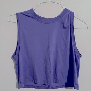 Lululmeon purple cropped tank